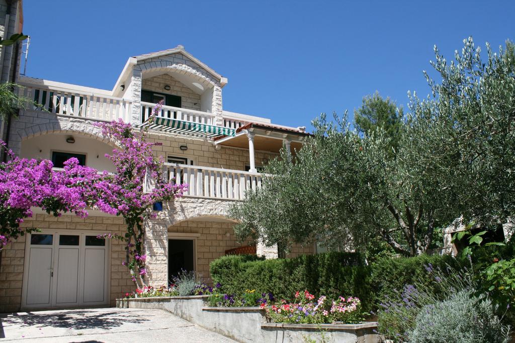Apartments Jagoda Bol Exterior foto